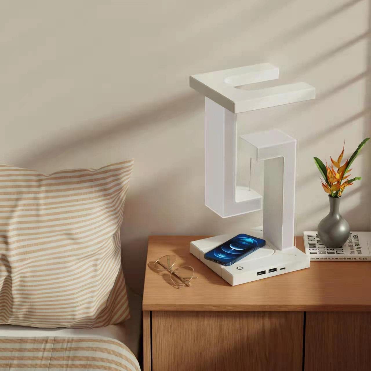 Creative Wireless Charging Suspension Table Lamp – Floating Balance Lamp for Home & Bedroom