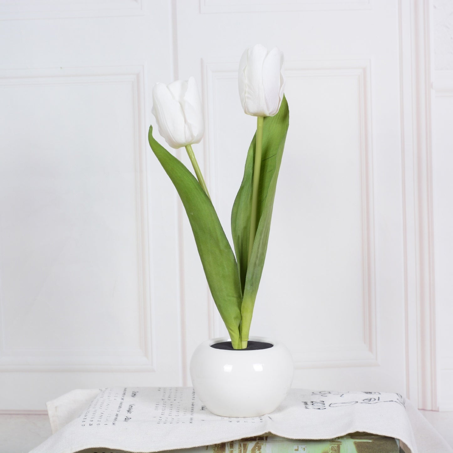 LED Tulip Flower Night Light – Elegant Artificial Potted Lamp for Home Décor & Gifts