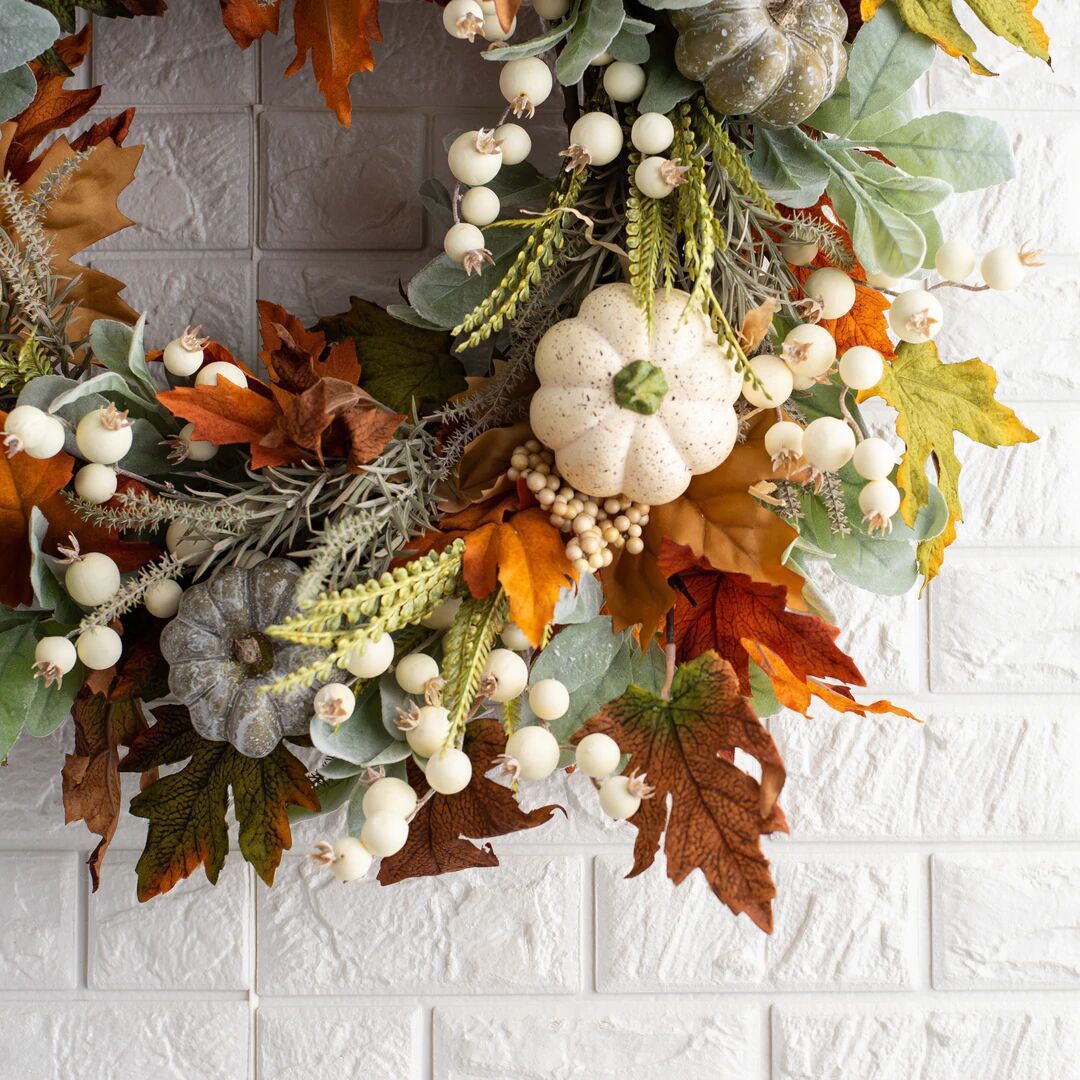 Autumn Pumpkin & Frosted Leaf Garland – Festive Halloween & Thanksgiving Decor