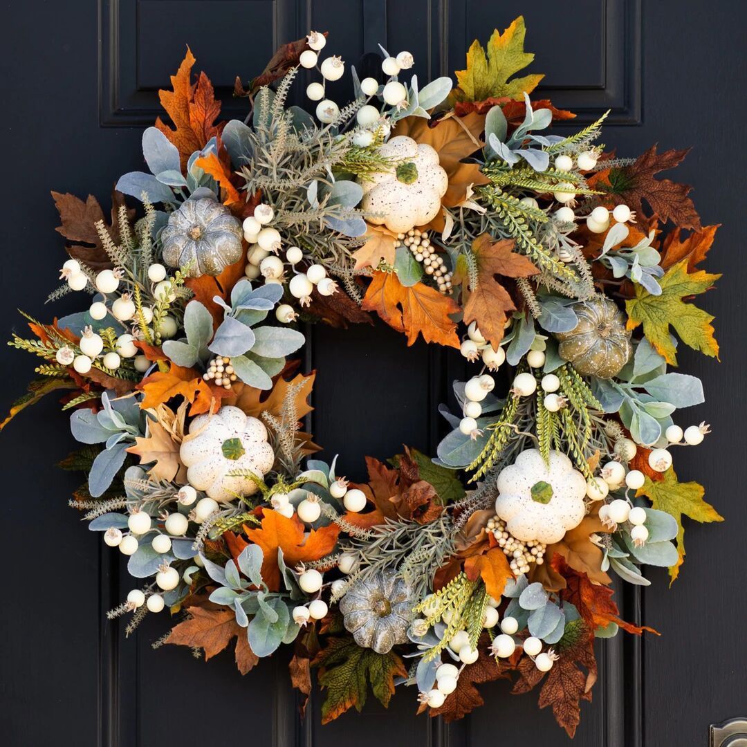 Autumn Pumpkin & Frosted Leaf Garland – Festive Halloween & Thanksgiving Decor